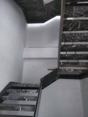 سنگ کاری پله معلق مدرن